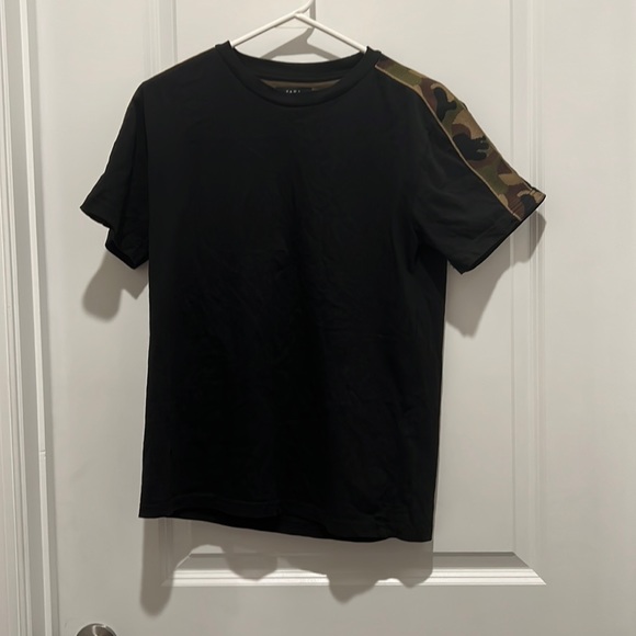 Zara Other - Zara Men’s Black and Camo Tshirt Size S/Small